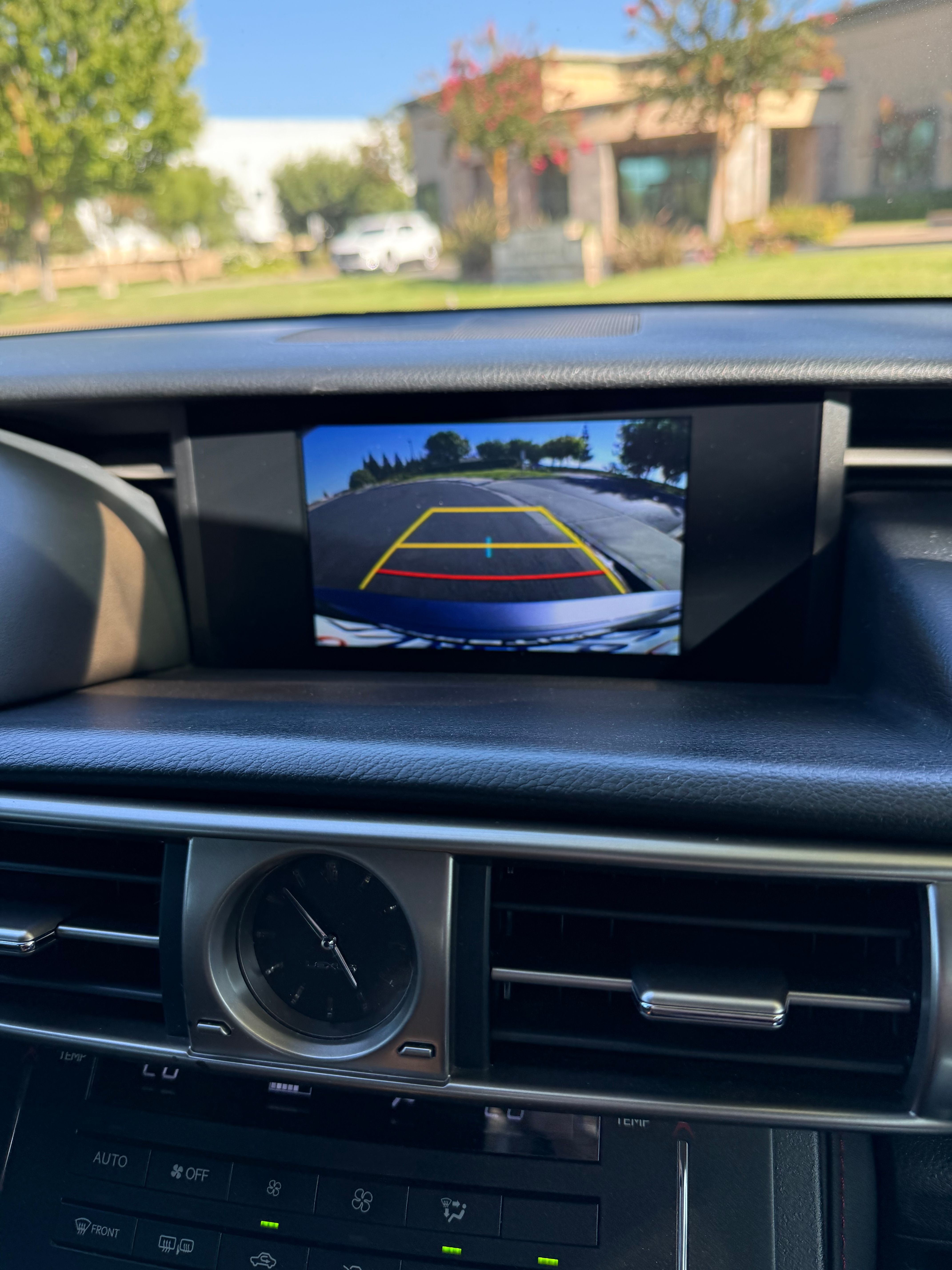 N / A, 2016 LEXUS IS Image 6