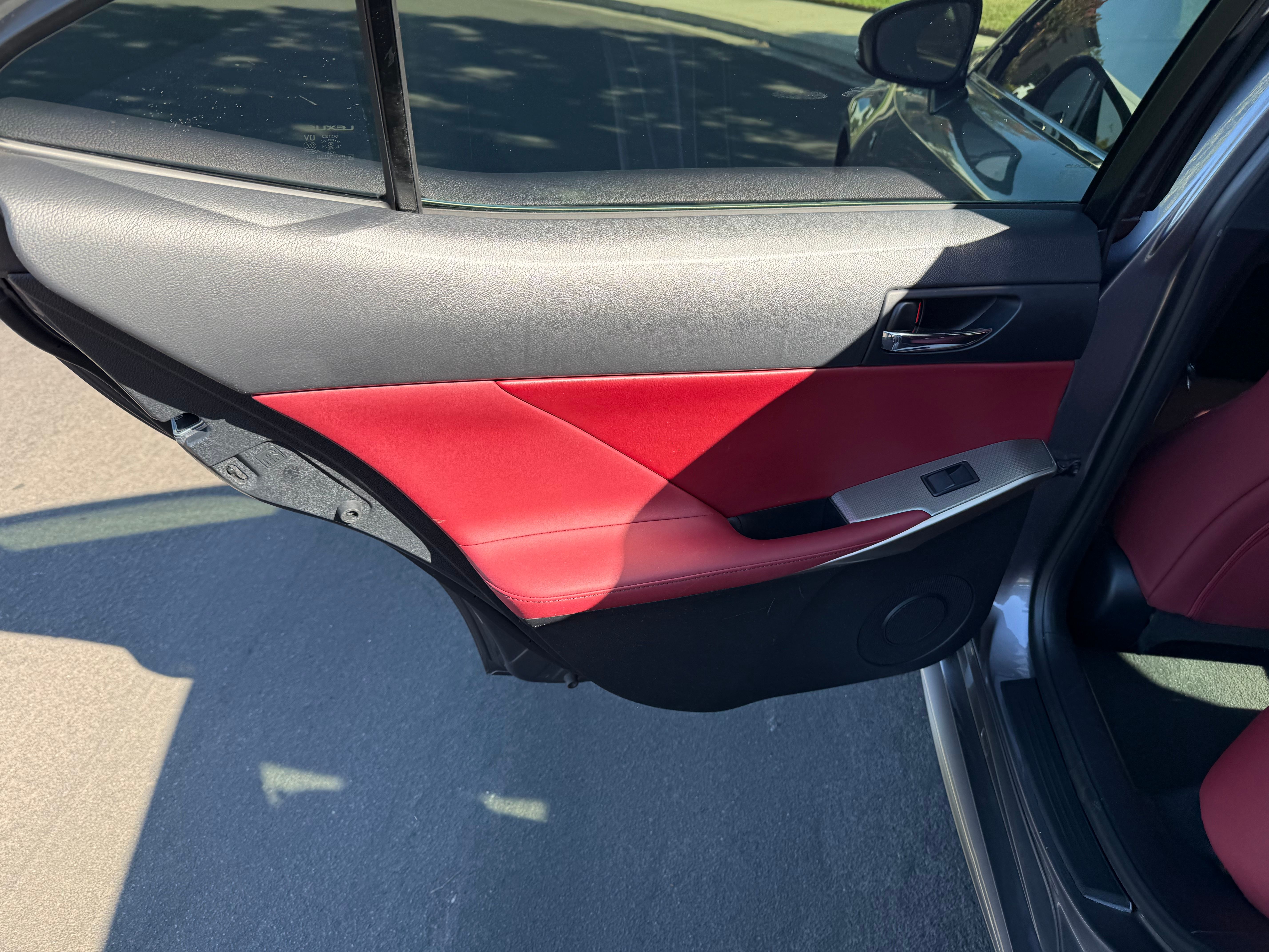 N / A, 2016 LEXUS IS Image 10