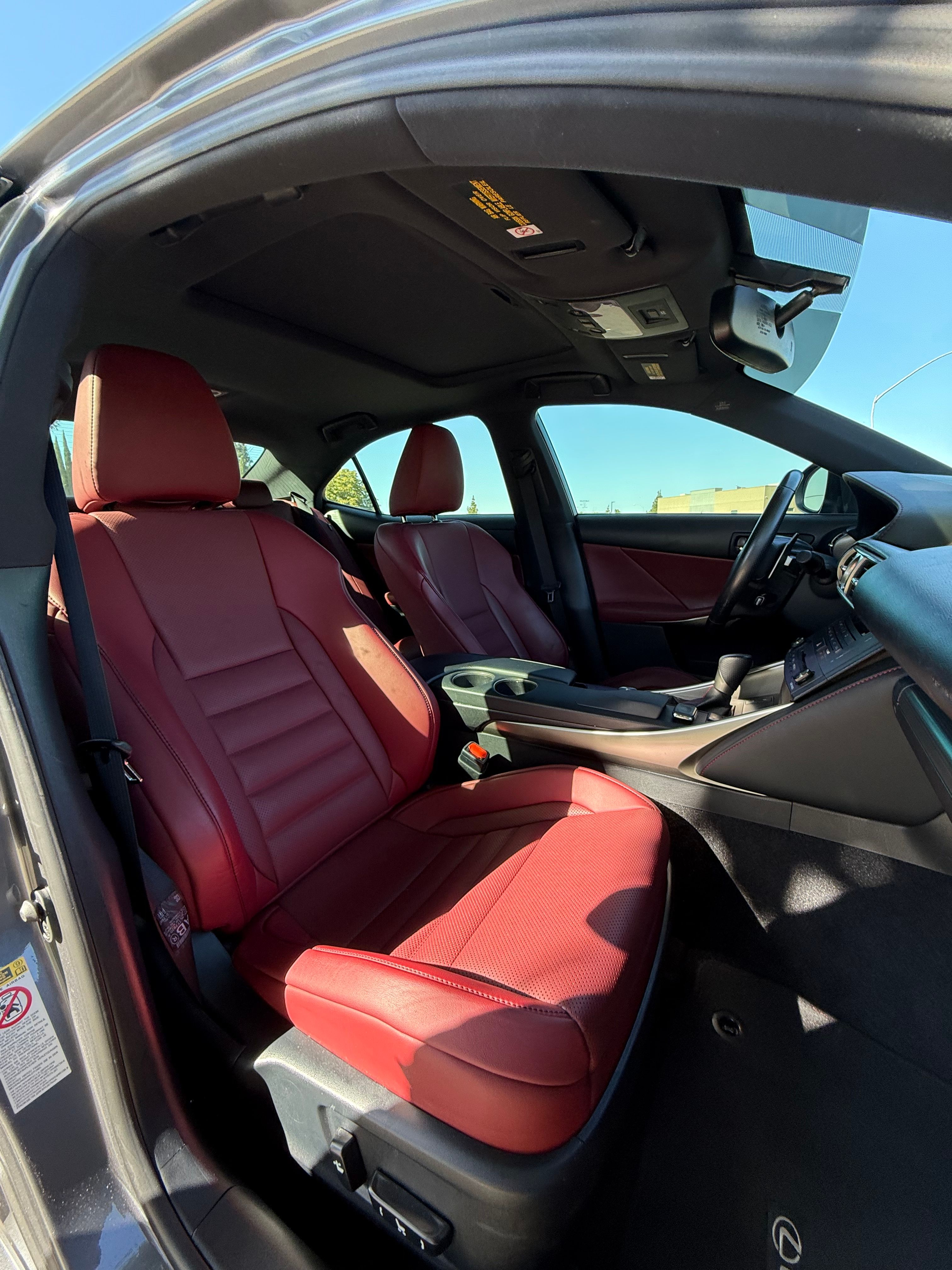 N / A, 2016 LEXUS IS Image 19